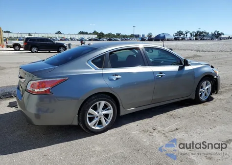 2015 Nissan Altima 2.5 from USA, damaged, VIN 1N4AL3AP4FC150196